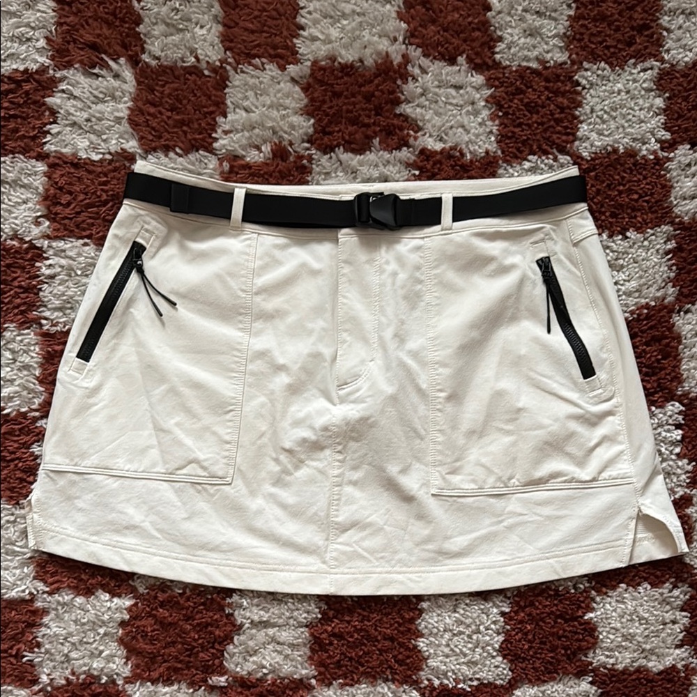 Outdoor Voices RecTrek Skirt in Sugar